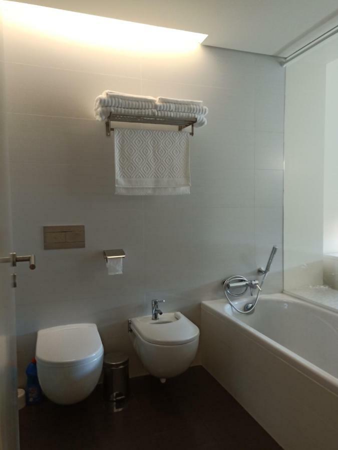 Yingying Apartamento With A Free Parking Space Lisbon Bagian luar foto